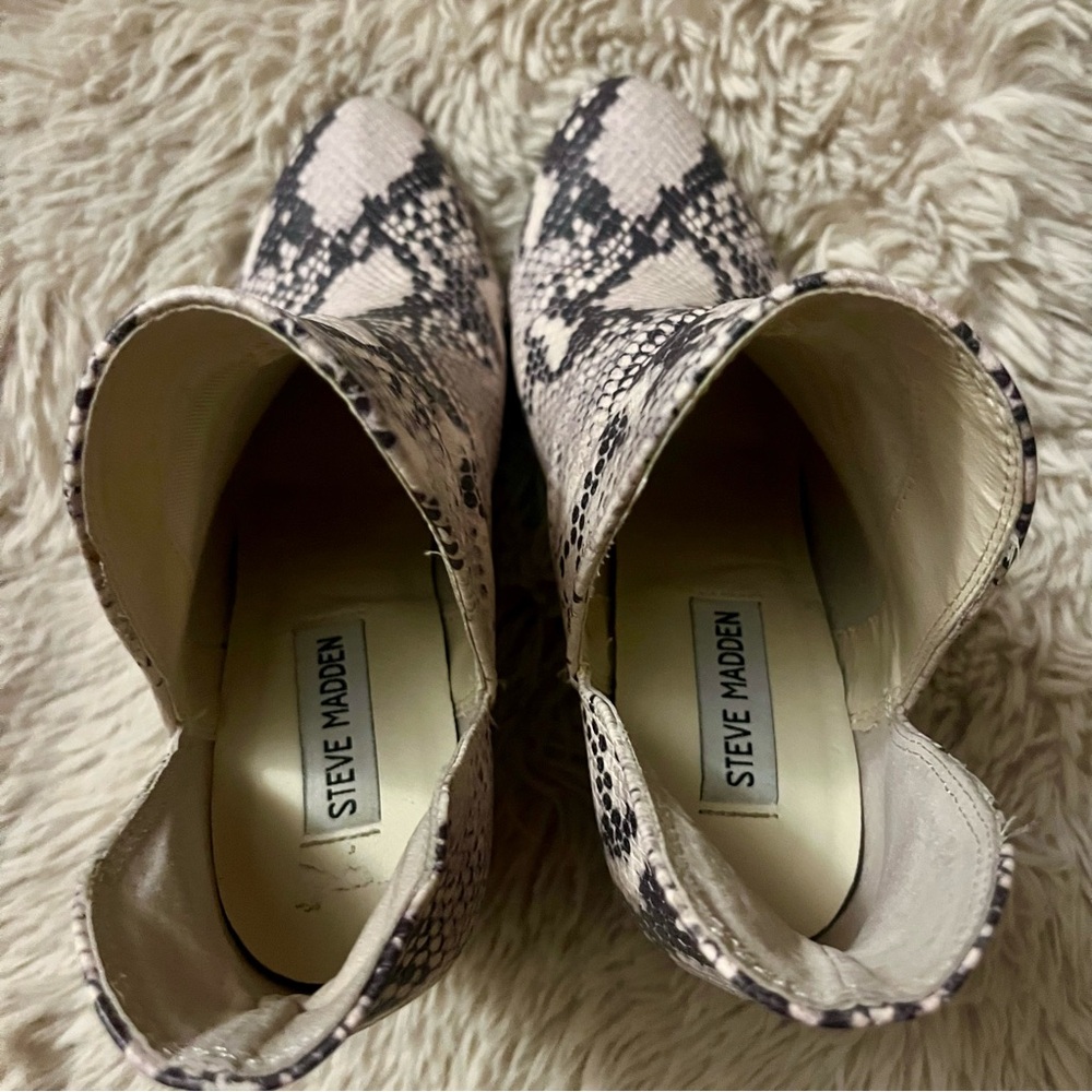 Steve Madden Rookie Snakeskin Pointed Toe Bootie Size 8 - Picture 11 of 13